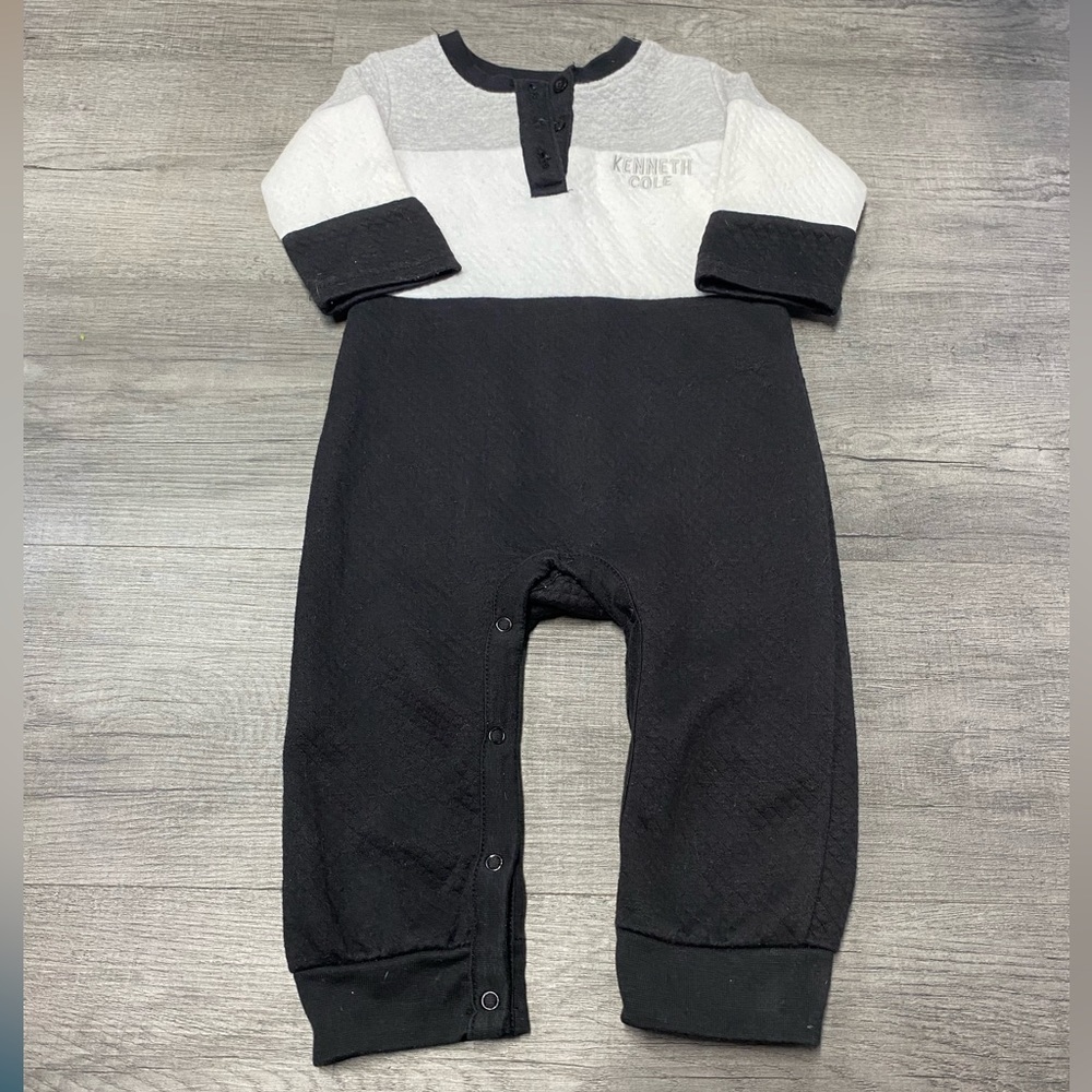 KENNETH COLE BABY 18M QUILTED SHOULDER LONG SLEEVE ONSIE